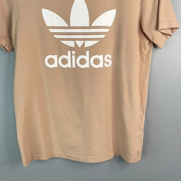 ADIDAS Tan Trefoil 3 Stripes Graphic Logo TShirt Sporty Crewneck Short Sleeve M - Picture 5 of 11